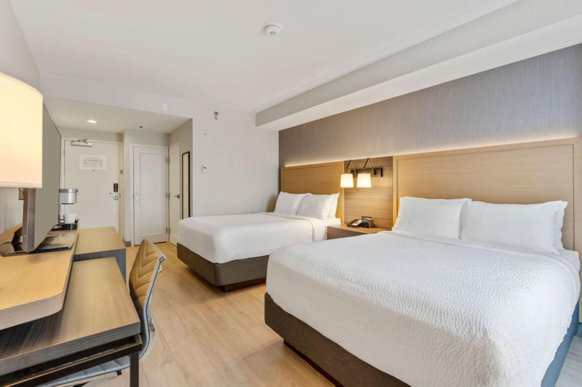 Holiday Inn & Suites Ottawa Kanata By Ihg Exteriör bild