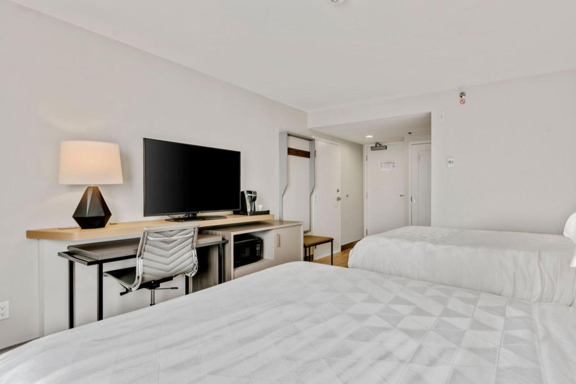 Holiday Inn & Suites Ottawa Kanata By Ihg Exteriör bild